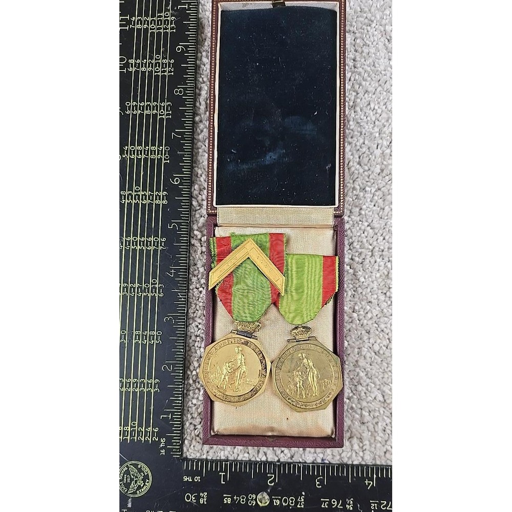 Vintage Belgian War Relief Medals Pair Leopold III Belges Allies Original Case